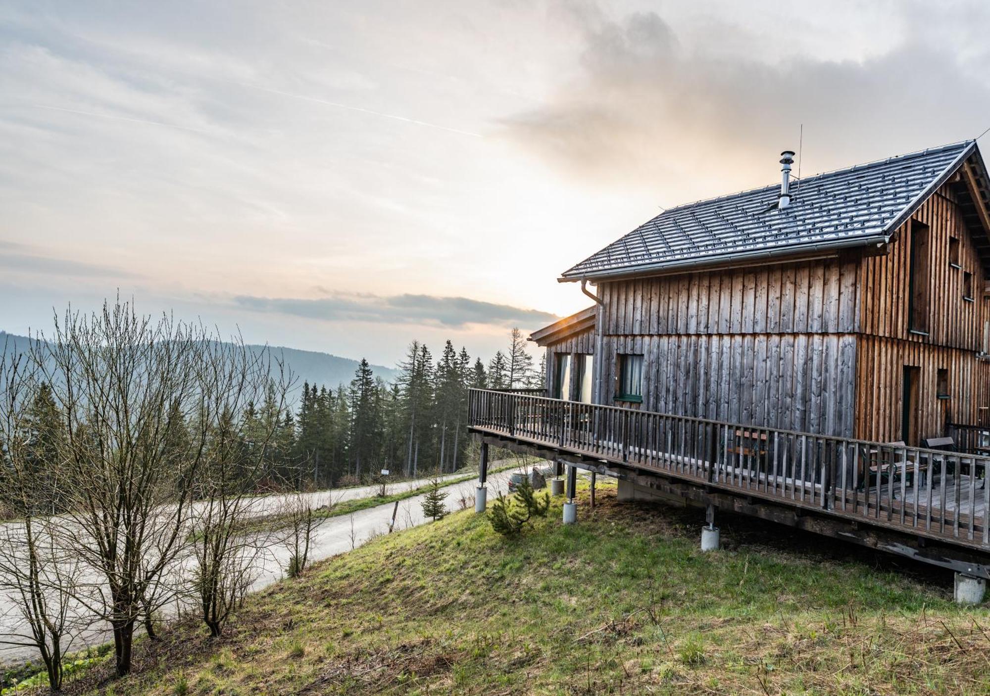 1A Chalet Rast - Wandern, Grillen, Traumblick, Indoor Sauna Bad Sankt Leonhard im Lavanttal Eksteriør billede